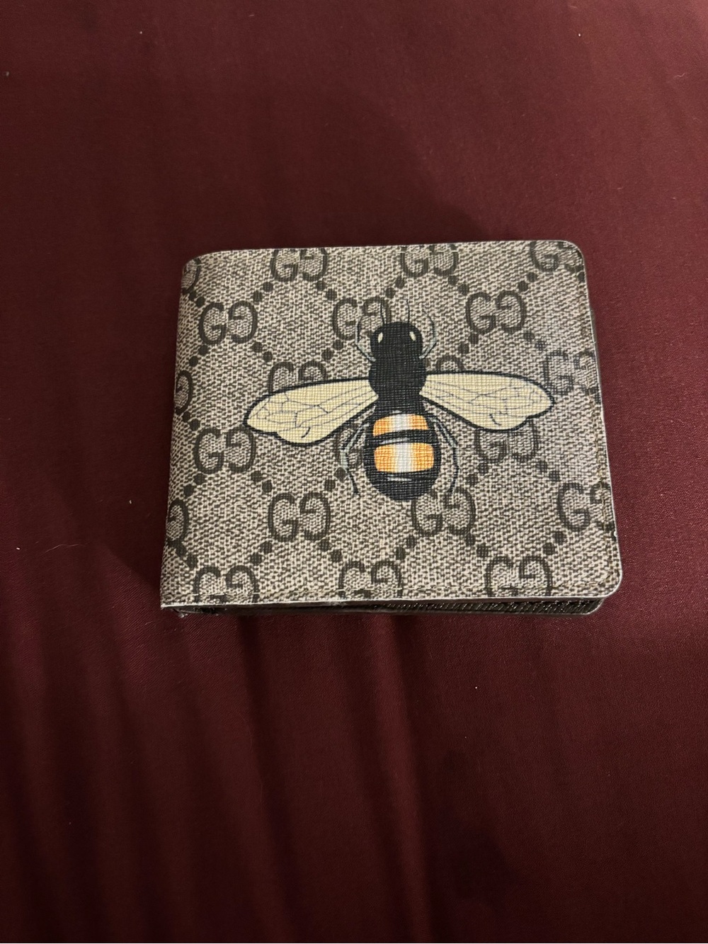 Gucci GG Supreme Bee Wallet - Beige, Black, Yellow